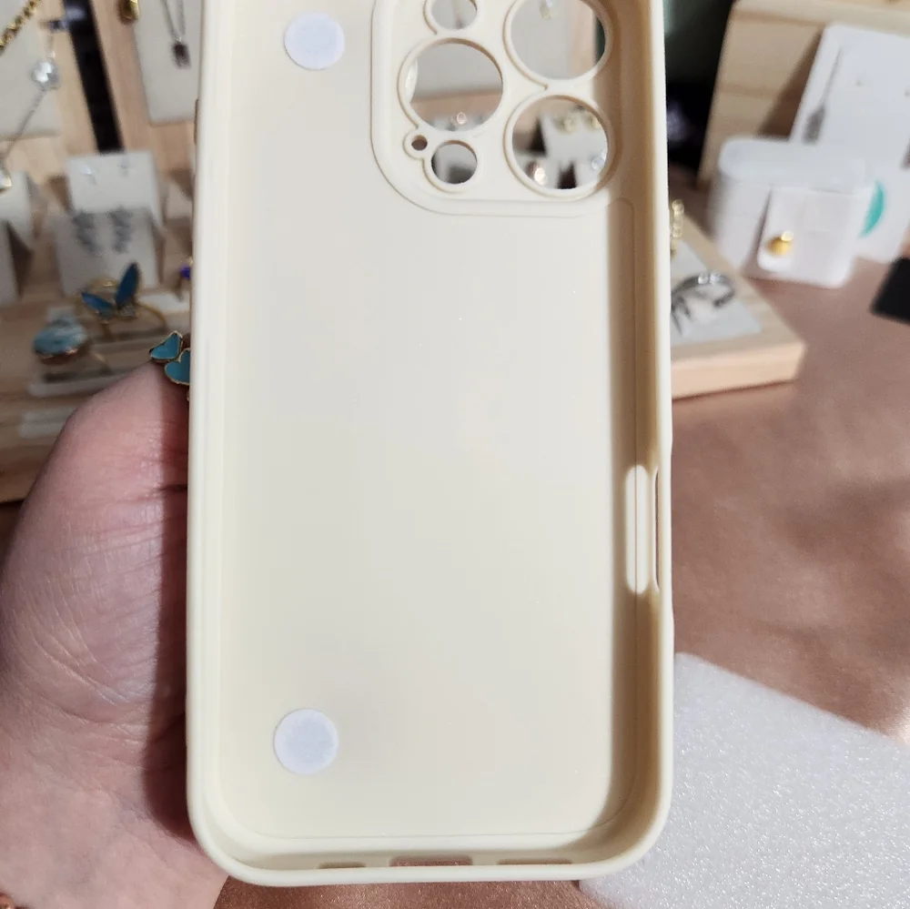 Elegant Cream Floral camelia phone Case Accessory